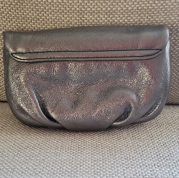 Marc Jacob silver mini crossbody bag - Picture 3 of 5